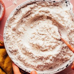AN ENZYME FOR REDUCTION ADDING AMOUNT OF VITAL WHEAT GLUTEN